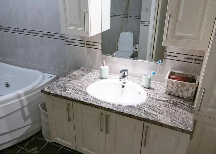 Feriehus Spacious House, Close To Granasen Arena! 4 Beds, 2 Bathrooms, Free Parking