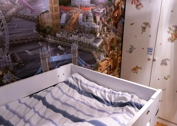 Spacious House, Close To Granasen Arena! 4 Beds, 2 Bathrooms, Free Parking Feriehus *