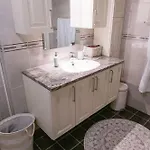 Spacious House, Close To Granasen Arena! 4 Beds, 2 Bathrooms, Free Parking Prázdninový dům